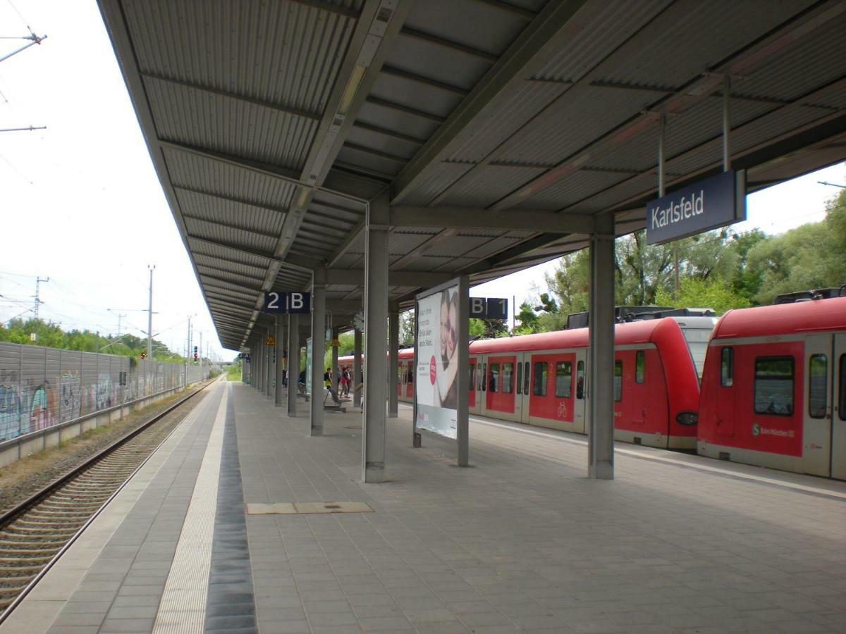 Mueller Residenz Zur S-Bahn Karlsfeld Hotel Bagian luar foto